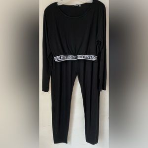 CUTIE WITH A BOOTIE Legging Pants & Waistline Crop Top S 18